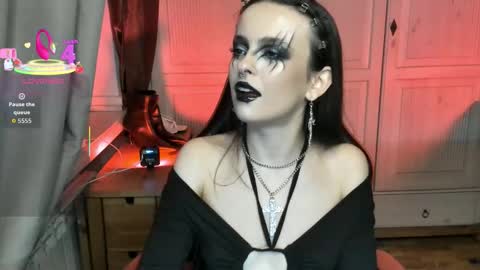 Miss Lana online show from 12/18/25, 04:02