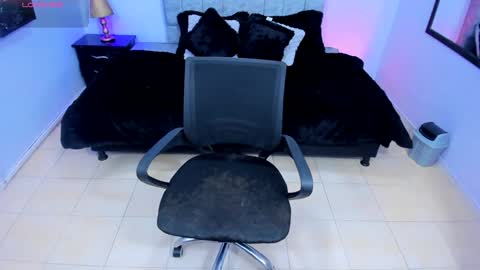           online show from 01/28/25, 03:57