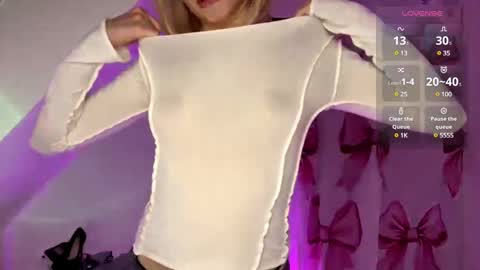 lana_sweetie1 online show from 03/03/25, 09:26