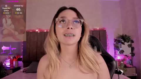 Lana online show from 07/20/26, 10:39
