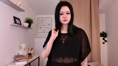 Snapshot of lanaaray chatting on 07/31/26, 02:16 Lana online show from 07/31/26, 02:16