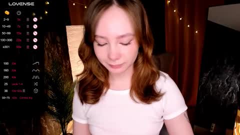 Snapshot of lanablu_ chatting on 09/30/25, 02:27 Lana online show from 09/30/25, 02:27