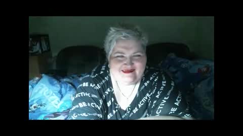 lanacat555 online show from 01/07/25, 10:19
