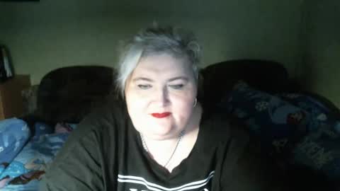 lanacat555 online show from 02/13/25, 12:24