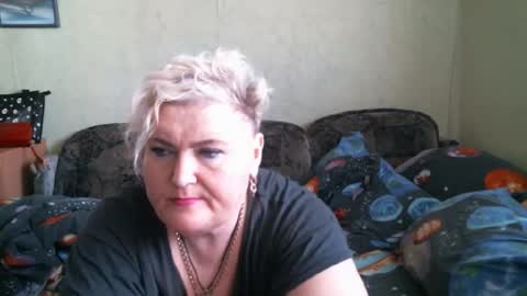 lanacat555 online show from 10/07/25, 09:50