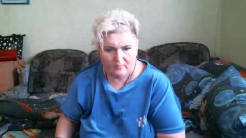 lanacat555 online show from 10/08/25, 12:03