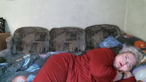 lanacat555 online show from 10/17/25, 07:16