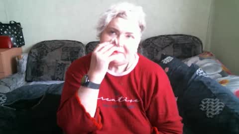 lanacat555 online show from 10/21/25, 09:54