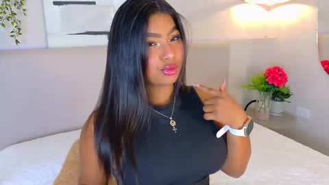 Lana online show from 11/05/25, 07:36