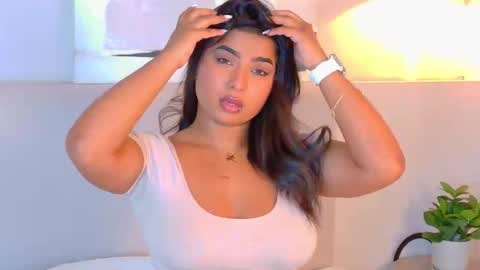 Snapshot of lanarozz chatting on 02/10/26, 08:35 Lana online show from 02/10/26, 08:35