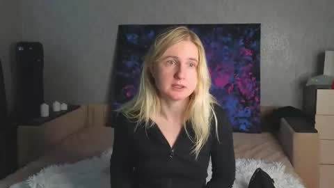 Snapshot of lanavismith chatting on 10/28/25, 06:17 LanaviSmith online show from 10/28/25, 06:17