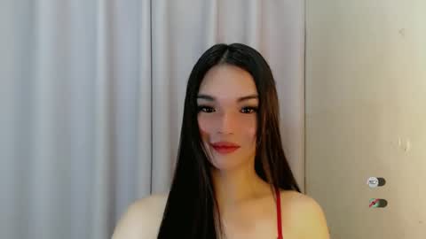 lanawyatt_ online show from 12/07/24, 04:03
