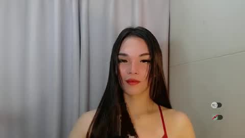 lanawyatt_ online show from 12/09/24, 02:17