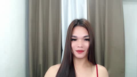 lanawyatt_ online show from 03/09/25, 05:39
