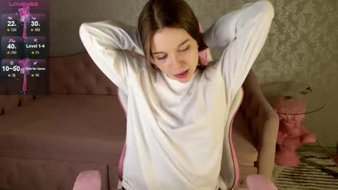 Snapshot of land_of_sweets chatting on 11/28/25, 07:27 land_of_sweets online show from 11/28/25, 07:27