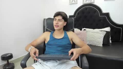 Snapshot of landercruz chatting on 10/10/25, 03:49 landercruz online show from 10/10/25, 03:49