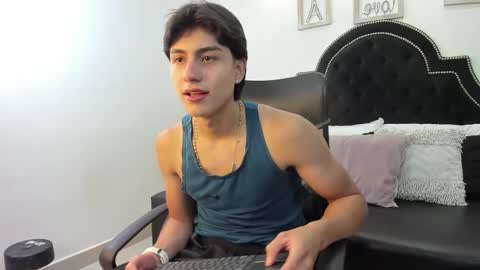 Snapshot of landercruz chatting on 10/17/25, 04:37 landercruz online show from 10/17/25, 04:37