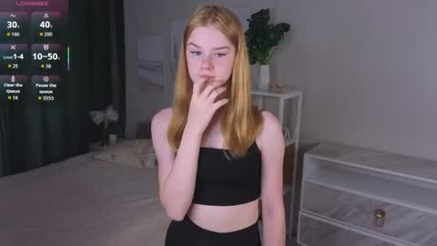 Hello everyone Im Gena online show from 06/07/26, 01:21