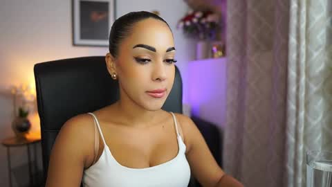 Lani online show from 10/24/25, 01:07