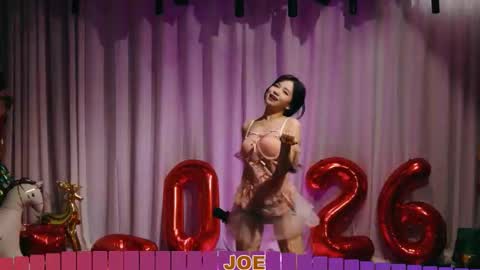 Snapshot of lankwaifong_cindy chatting on 02/06/26, 05:23 lankwaifong_cindy online show from 02/06/26, 05:23