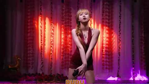 Snapshot of lankwaifong_cindy chatting on 03/28/26, 04:23 lankwaifong_cindy online show from 03/28/26, 04:23