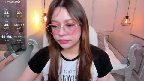 Lanna online show from 09/16/25, 11:44