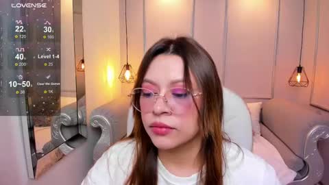 Lanna online show from 09/18/25, 11:45