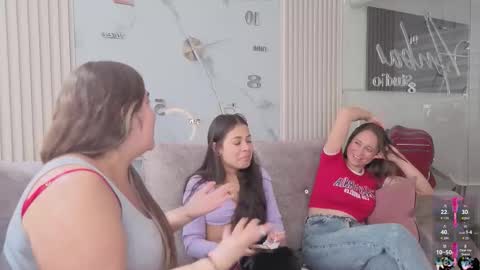 Snapshot of lanna_as chatting on 11/07/25, 02:39 lanna_as online show from 11/07/25, 02:39