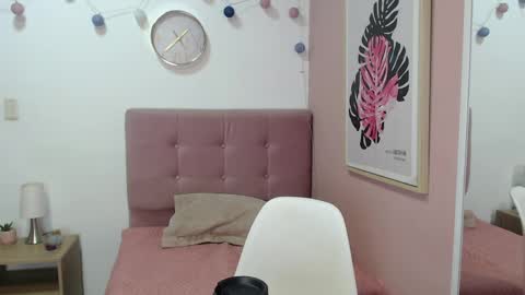 Lanna online show from 04/28/26, 12:54