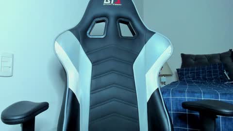 Lanna online show from 01/17/25, 01:25