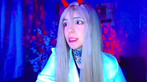 LANNIE   online show from 11/08/25, 10:52