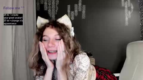 Snapshot of lanshan_classy chatting on 10/17/25, 09:28 lanshan_classy online show from 10/17/25, 09:28