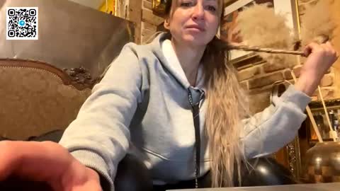 Snapshot of lapussia chatting on 11/07/25, 08:53 Olena online show from 11/07/25, 08:53