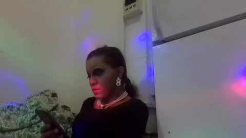 Lapuzzycat201923 online show from 01/16/25, 03:24