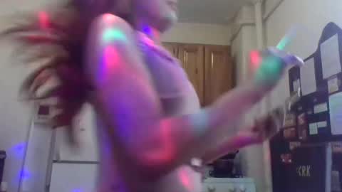 Lapuzzycat201923 online show from 02/05/25, 02:26