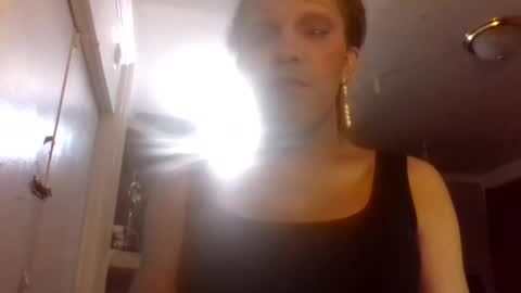 Lapuzzycat201923 online show from 10/28/25, 01:20