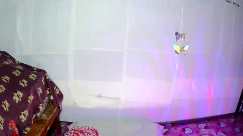 lara101732 online show from 11/15/25, 09:06