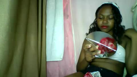 Snapshot of lara_belle chatting on 05/07/26, 07:03 lara_belle online show from 05/07/26, 07:03