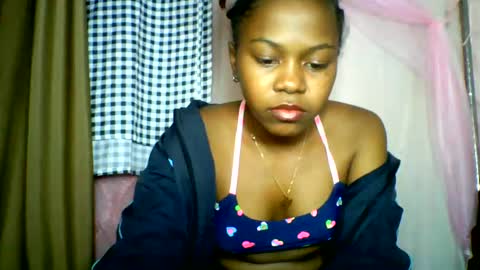 lara_belle online show from 06/15/26, 10:34