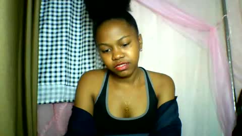 lara_belle online show from 06/20/26, 12:03