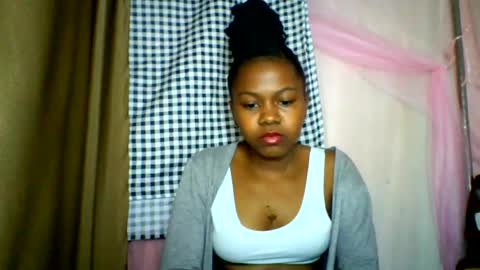 lara_belle online show from 06/23/26, 05:05