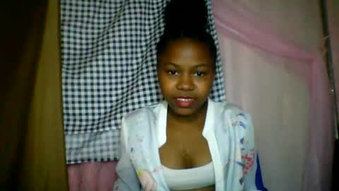 lara_belle online show from 07/13/26, 08:17