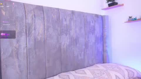 Hello Guys I am Lara Giraldo  WELCOME To my room online show from 09/16/25, 12:55