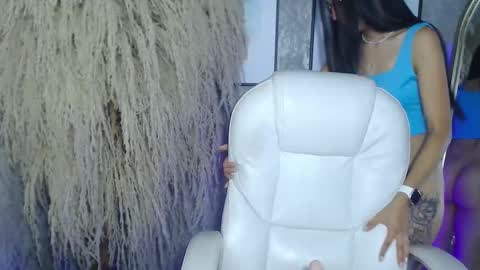 Snapshot of lara_jeean chatting on 10/06/25, 07:00 Lara online show from 10/06/25, 07:00