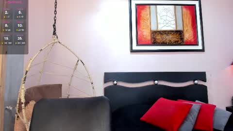      700  200   online show from 07/06/26, 07:38
