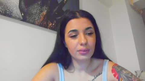Lara online show from 01/10/25, 02:35