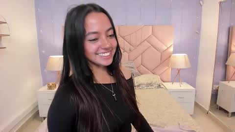 lara online show from 09/09/25, 02:22