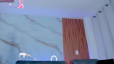 Lara  online show from 01/08/25, 11:41