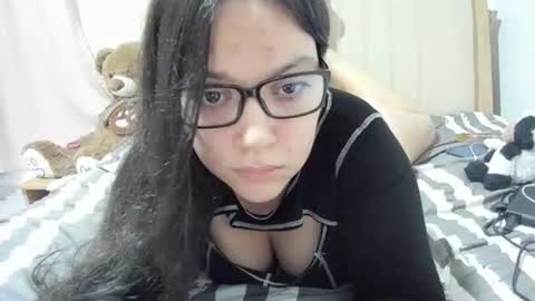 lara online show from 02/12/25, 12:58