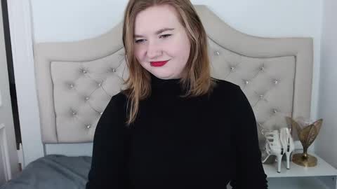 Snapshot of laraflirt chatting on 12/29/24, 08:37 LaraFlirt online show from 12/29/24, 08:37